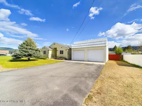 438 Rivenes, Priest River, ID 83856