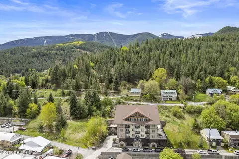 308 Ohio Ave #401, Kellogg, ID 83837