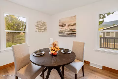 Dining - 1214 E Larch, Osburn, ID 83849 photo 3 of 3
