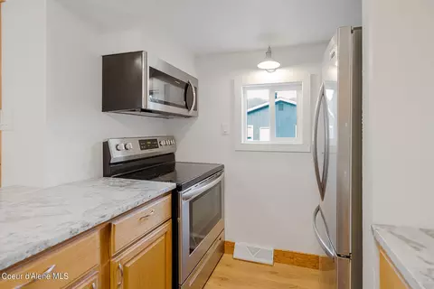 Kitchen - 1214 E Larch, Osburn, ID 83849 photo 3 of 5