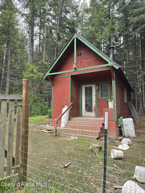 268 Janes Ln, Saint Maries, ID 83861