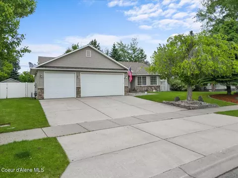 3613 W Loxton Loop, Coeur D'alene, ID 83815