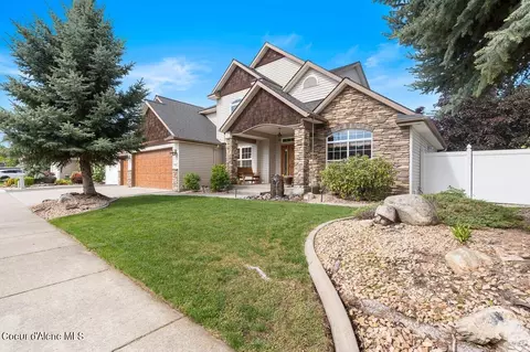 11433 N Drover Dr, Hayden, ID 83835