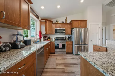 7095 E Forest View Rd, Athol, ID 83801 photo 9