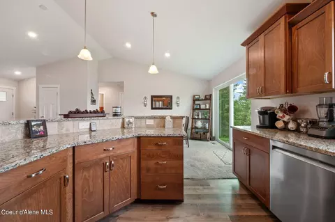 7095 E Forest View Rd, Athol, ID 83801 photo 11