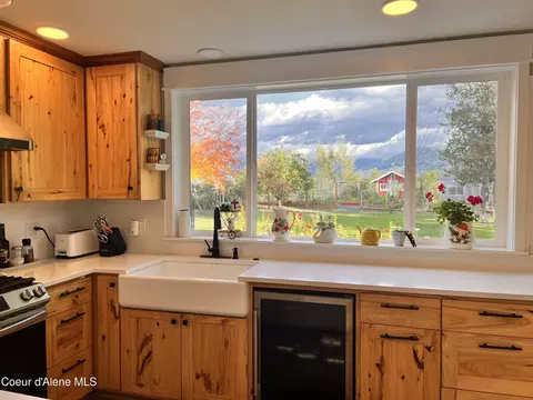 Kitchen - 27644 N Silver Meadows Loop, Athol, ID 83801 photo 1 of 4