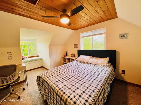 Bedroom - 27644 N Silver Meadows Loop, Athol, ID 83801 photo 4 of 5