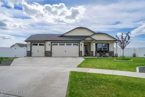 5904 W Lujack Way, Rathdrum, ID 83858