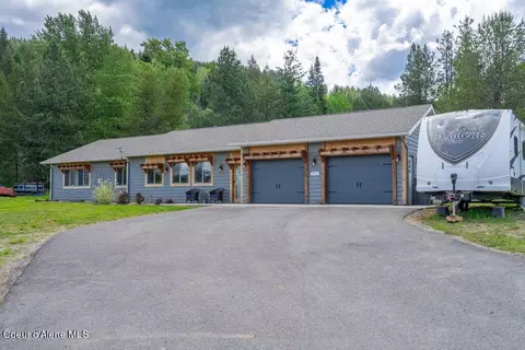 966 Comeback Bay Ln, Sagle, ID 83860