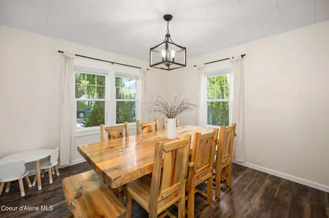 Dining - 102 E Market Ave, Kellogg, ID 83837 photo 2 of 3