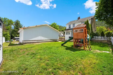 Exterior - 102 E Market Ave, Kellogg, ID 83837 photo 9 of 15