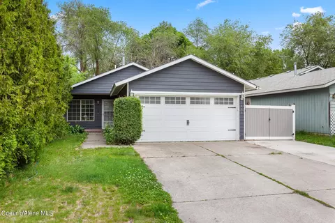 1633 W Marigold Ct, Hayden, ID 83835