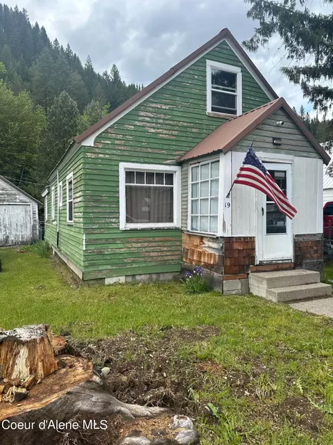 19 Main Ave, Wallace, ID 83873