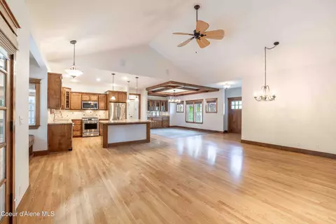 Living - 5036 E River Pl, Post Falls, ID 83854 photo 4 of 5