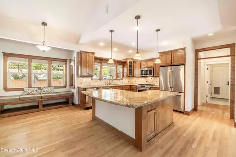 Kitchen - 5036 E River Pl, Post Falls, ID 83854 photo 2 of 3