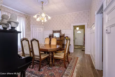 Dining - 306 3rd St, Wallace, ID 83873 photo 2 of 2