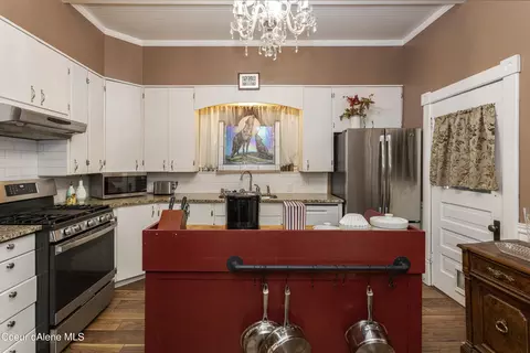 Kitchen - 306 3rd St, Wallace, ID 83873 photo 1 of 3