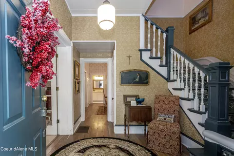 Entry Way - 306 3rd St, Wallace, ID 83873 photo 1 of 5