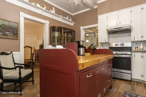 Kitchen - 306 3rd St, Wallace, ID 83873 photo 3 of 3