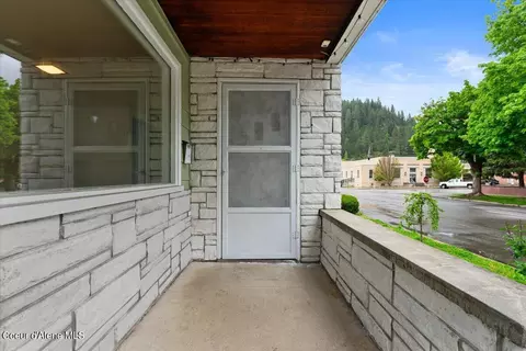 Exterior - 410 Fourth St, Wallace, ID 83873 photo 3 of 3