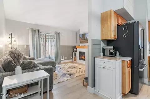 143 E Willow Tree Ln, Hayden, ID 83835