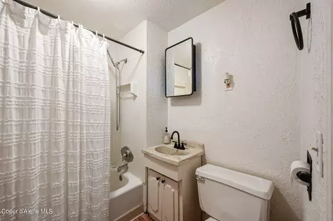 Bath - 206 N Second St, Osburn, ID 83849 photo 1 of 1