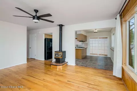 Living - 415 E 15th Ave, Post Falls, ID 83854 photo 5 of 5