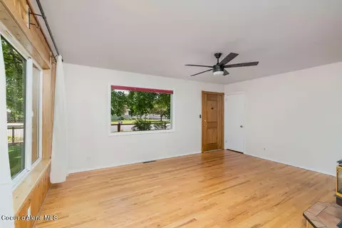 Living - 415 E 15th Ave, Post Falls, ID 83854 photo 1 of 5