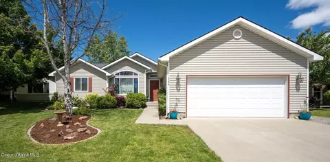 1986 E Fountain Dr, Post Falls, ID 83854