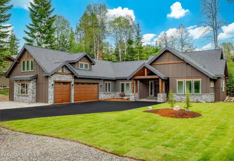 12326 N Pebble Creek Dr, Hayden, ID 83835