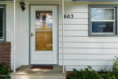 603 E Mullan Ave, Post Falls, ID 83854 photo 4