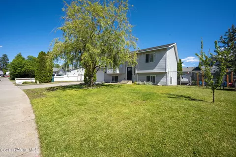 6636 Tombstone St, Rathdrum, ID 83858