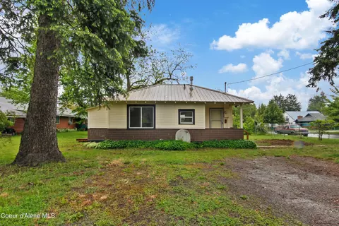 1124 Cedar St, Sandpoint, ID 83864