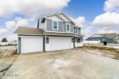 10503 Murcia Ln, Hayden, ID 83835