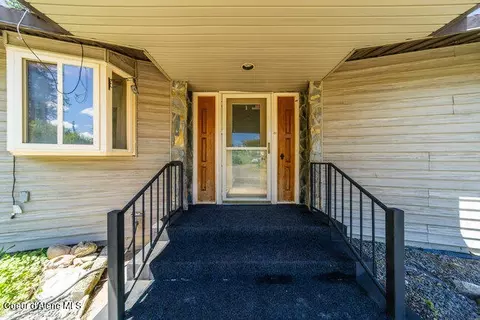 Exterior - 188 County Line Rd, Plummer, ID 83851 photo 1 of 9