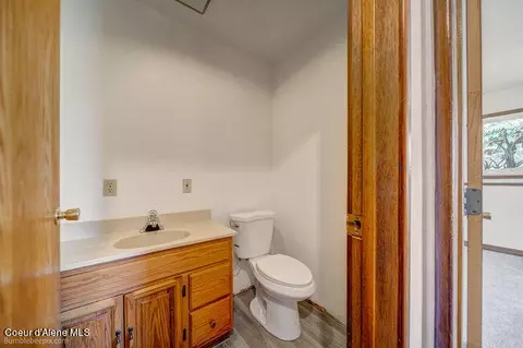 Bath - 188 County Line Rd, Plummer, ID 83851 photo 2 of 3