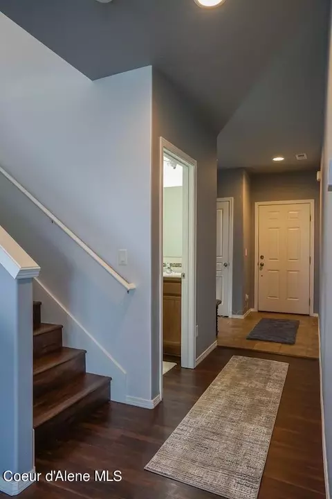 Entry Way - 1212 W Jenicek Loop, Post Falls, ID 83854 photo 3 of 4