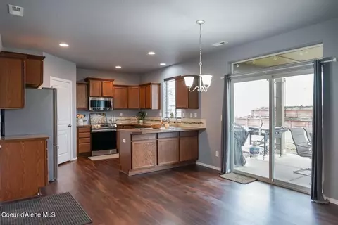 Kitchen - 1212 W Jenicek Loop, Post Falls, ID 83854 photo 5 of 6