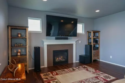 Living - 1212 W Jenicek Loop, Post Falls, ID 83854 photo 6 of 7