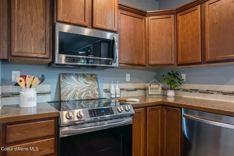 Kitchen - 1212 W Jenicek Loop, Post Falls, ID 83854 photo 2 of 6