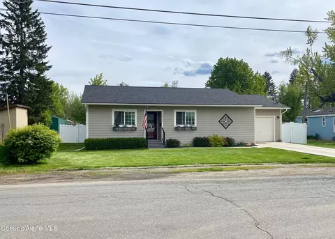 1013 Larch St, Sandpoint, ID 83864