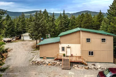 374 Antler Ln, Naples, ID 83847 photo 1