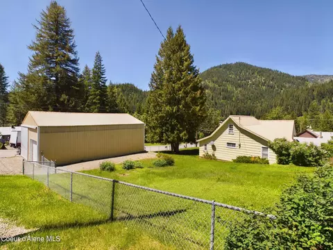 703 Third St, Mullan, ID 83846