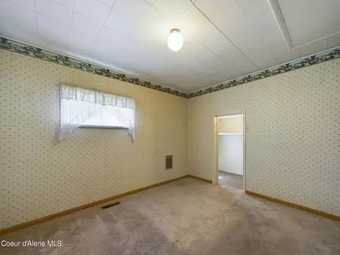 Bedroom - 703 Third St, Mullan, ID 83846 photo 3 of 5