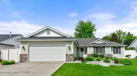 8207 N Sally St, Hayden, ID 83835
