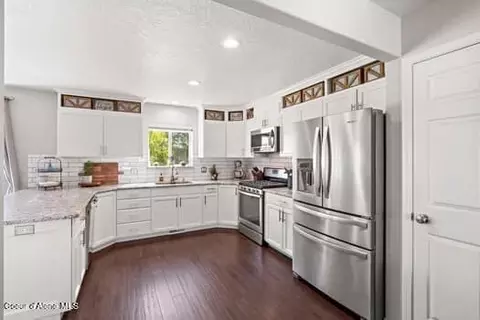 Kitchen - 2497 Falling Star Loop, Post Falls, ID 83854 photo 3 of 5
