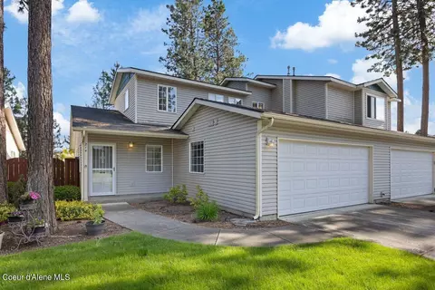 214 E Knotty Pine Ln, Coeur D'alene, ID 83815