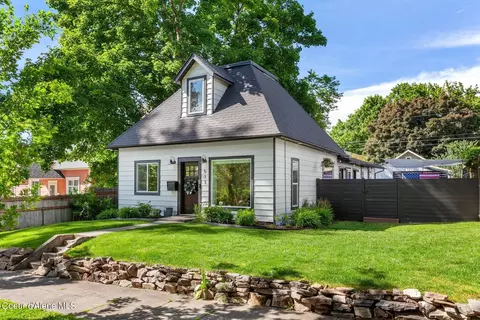 513 E Indiana Ave, Coeur D'alene, ID 83814