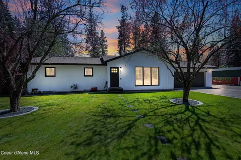 4400 E Woodland Dr, Post Falls, ID 83854