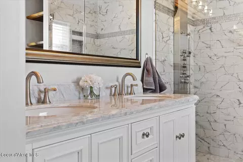 Bath - 4651 E Sarah Loop, Athol, ID 83801 photo 6 of 7